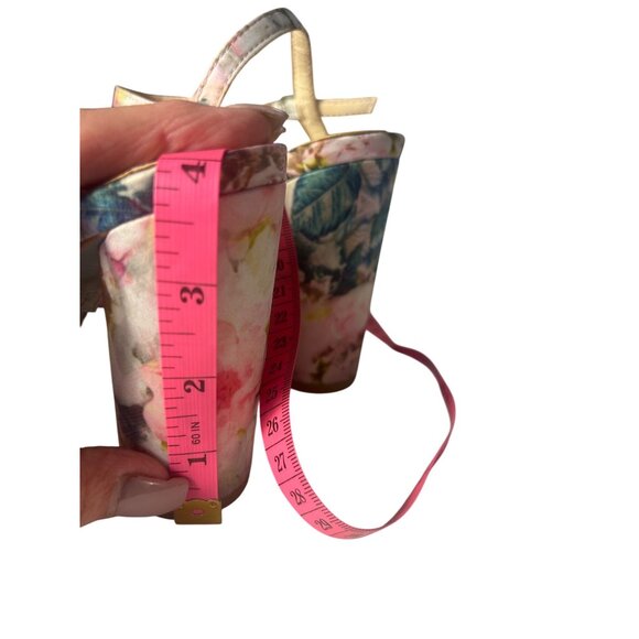 Betsey Johnson Luisa Floral Print Block Heel Strappy Fabric Sandals   7.5B - Picture 7 of 8